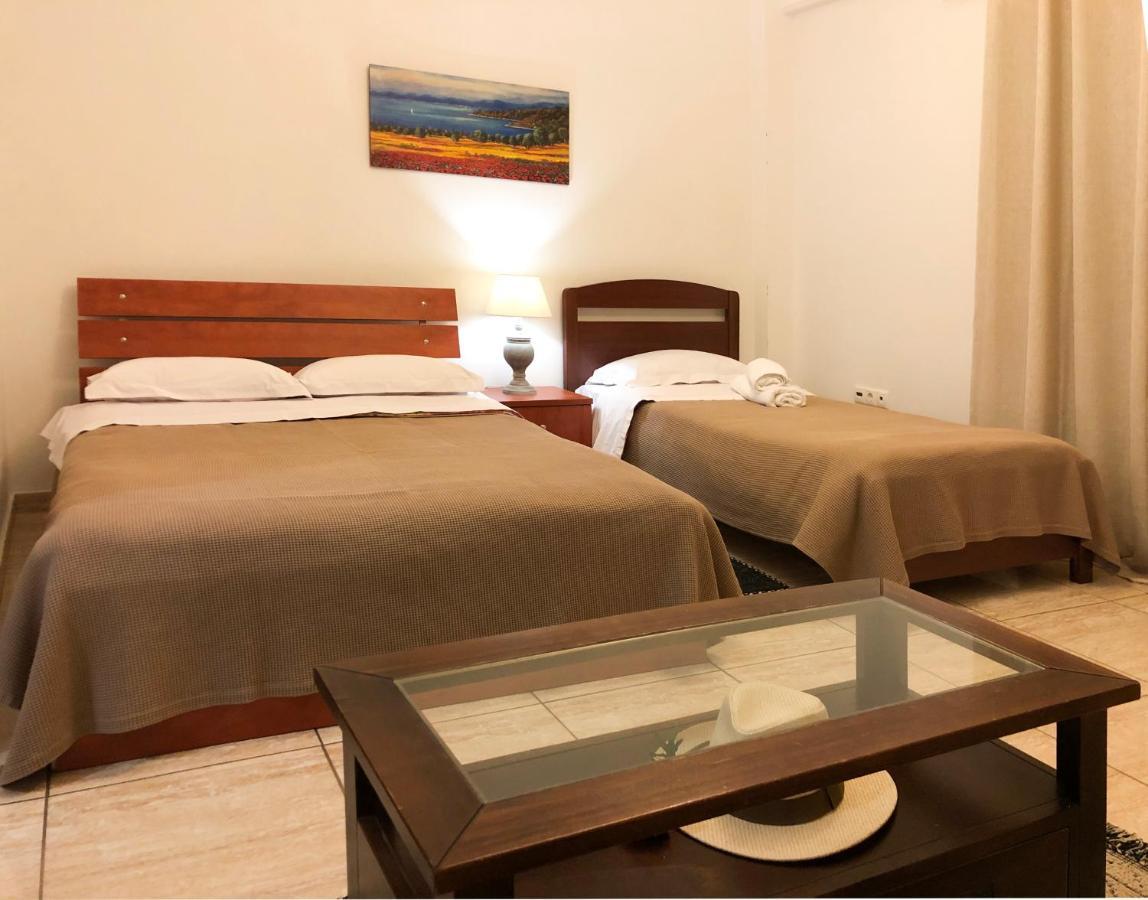 Kallisti Apartments Skiathos Town Exterior photo